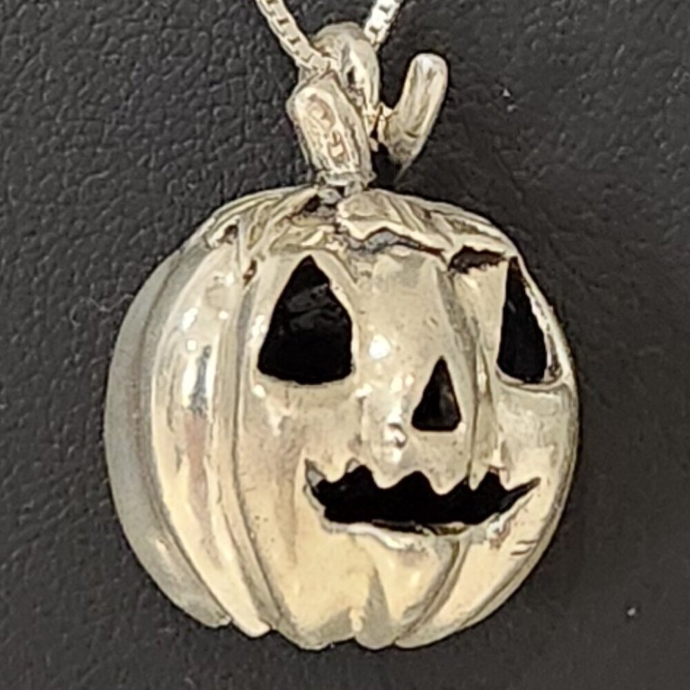 Halloween Jack-o-lantern Pendant Pumpkin Charm - Picture 2 of 6